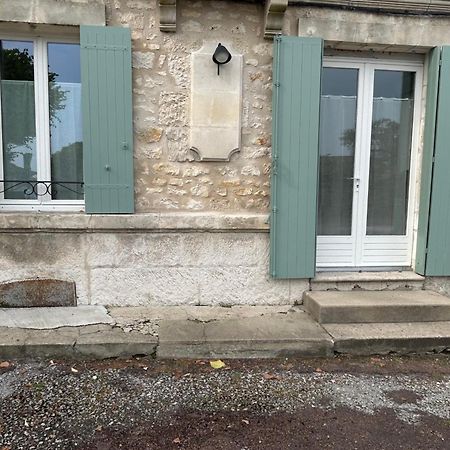 T2 Renove Proche Des Arenes Apartment Saintes Exterior photo
