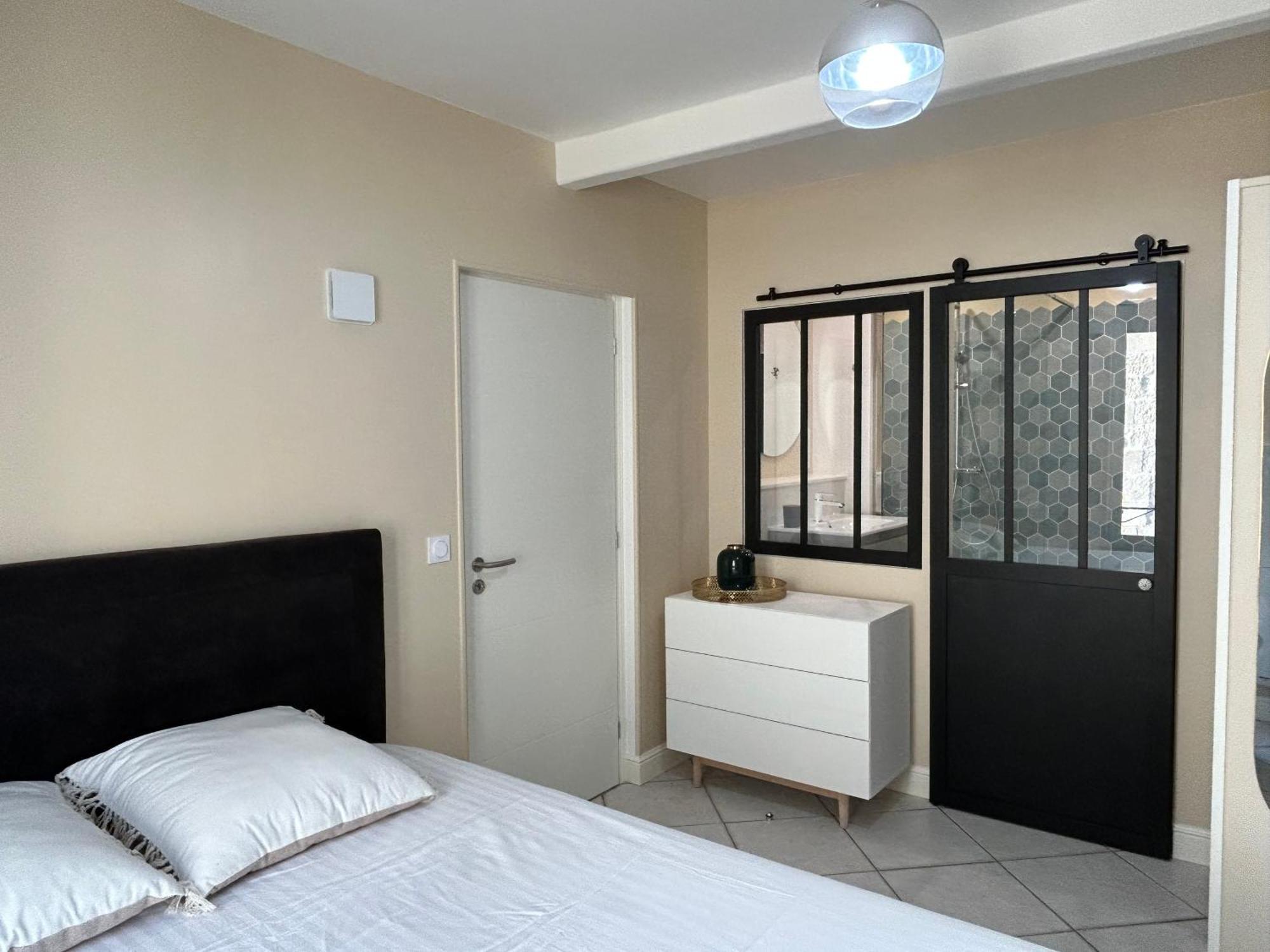 T2 Renove Proche Des Arenes Apartment Saintes Exterior photo